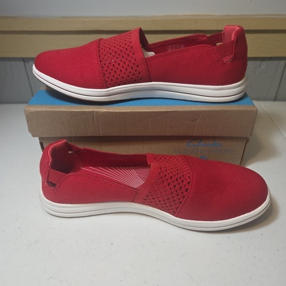 Womens Clarks Cloud Stepper Breeze Vibe Cherry Red Slip-ons Shoes Size 9 W New - Picture 11 of 12